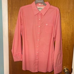 Women’s Ariat stretch shirt